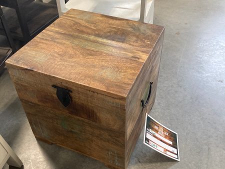 Reclaimed Storage trunk For Discount